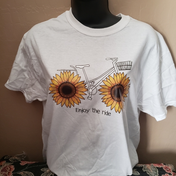 Enjoy the Ride T-Shirt - Picture 4 of 4
